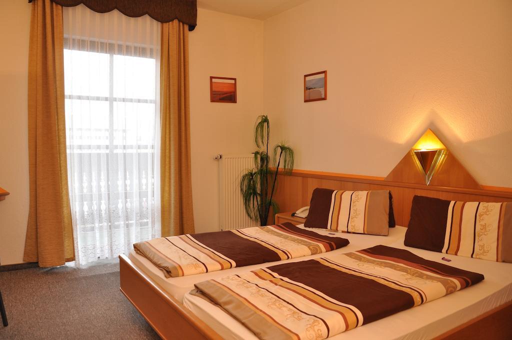 Hotel Fasold Sulzfeld  객실 사진
