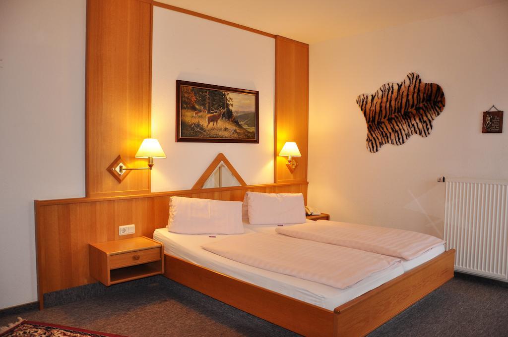 Hotel Fasold Sulzfeld  객실 사진
